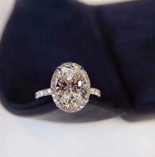 Oval Moissanite Engagement Ring